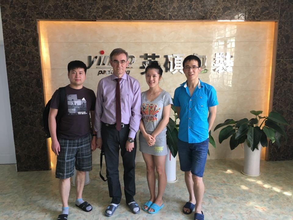 英碩防靜電吸塑托盤魅力不淺，引巴西買家跨國而來